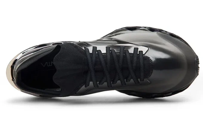 Mizuno x Sorayama Wave Prophecy “Black”