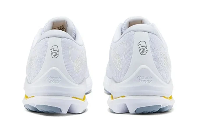 Wave Rider 25 “White Yellow”